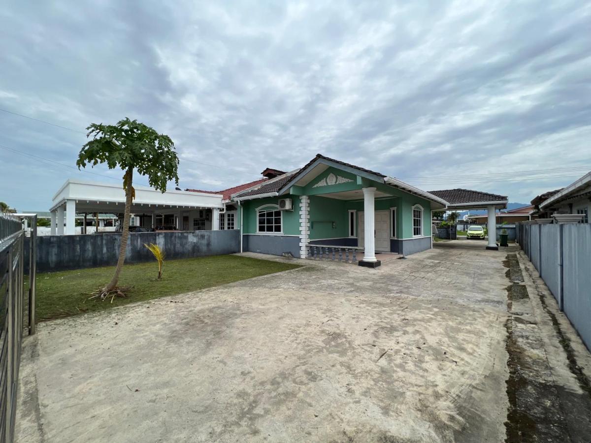 Hanif Homestay Кучинг Экстерьер фото